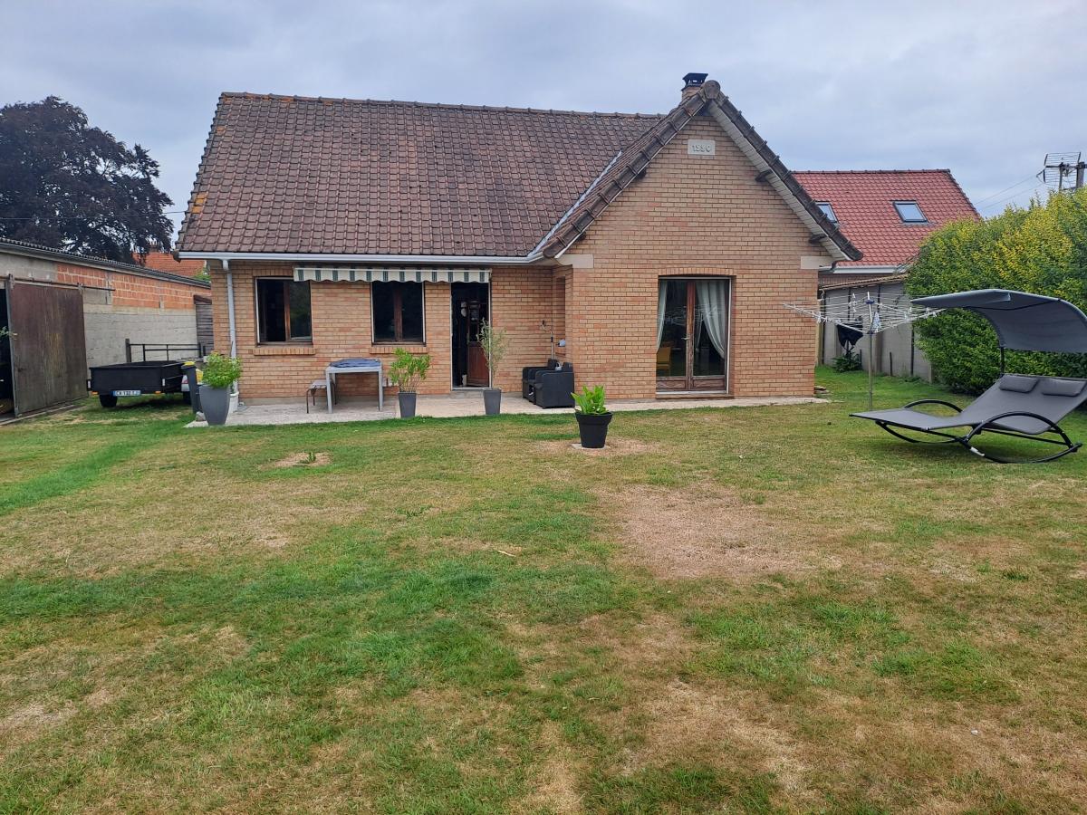 Maison 6 pièces 117 m² · à Nordausques · 117,1 m² · 239 780 €