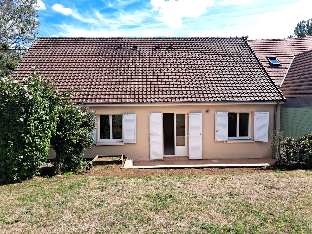 Maison 4 pièces 89 m² · à Yvré-l'Évêque · 89,4 m² · 217 350 €