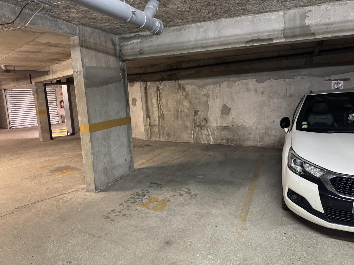 Parking 14 m² · à Rouen · 14 m² · 30 000 €