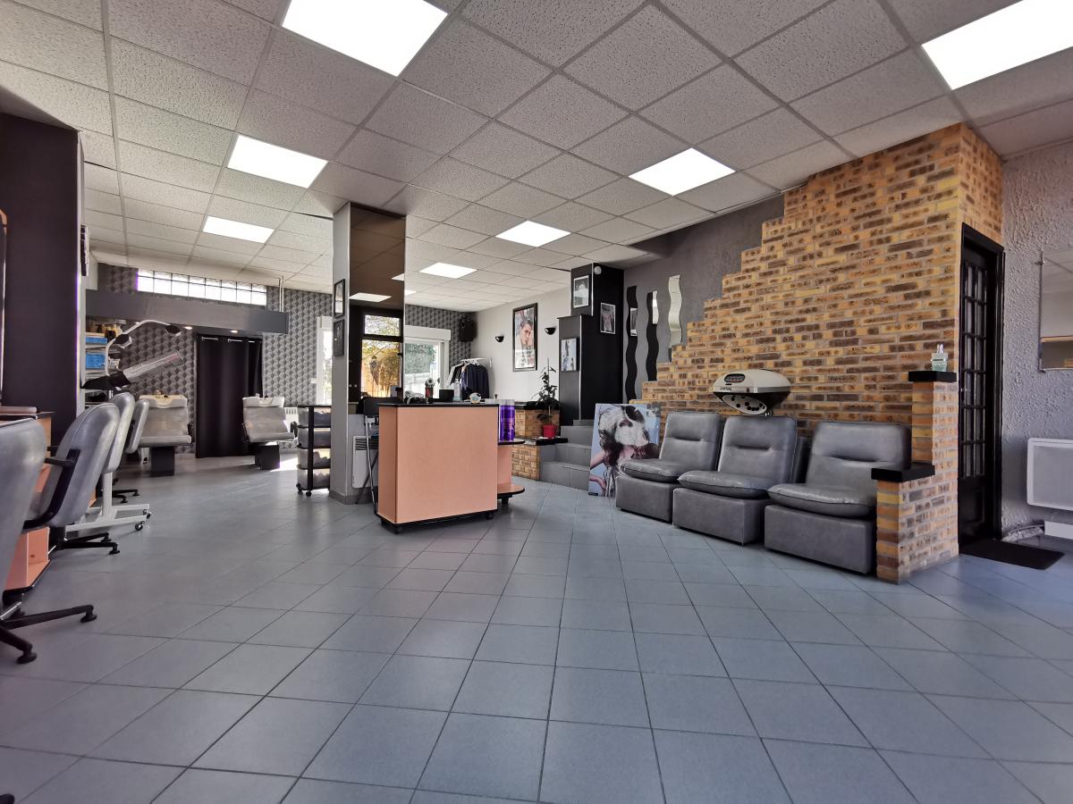 Immeuble 54 m² · à Raillencourt-Sainte-Olle · 54 m² · 105 300 €