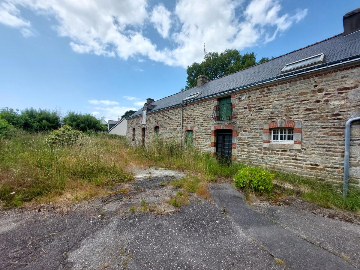Maison 250 m² · à Theix · 250 m² · 298 000 €
