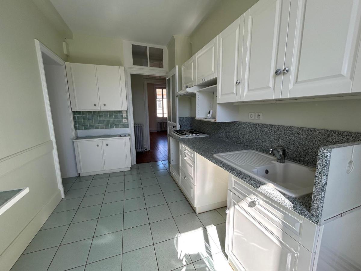 Appartement 4 pièces 91 m² · à Bourg-en-Bresse · 91 m² · 800 €/mois