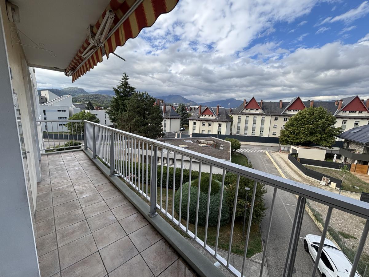 Appartement 3 pièces 68 m² · à Bassens · 67,7 m² · 247 000 €