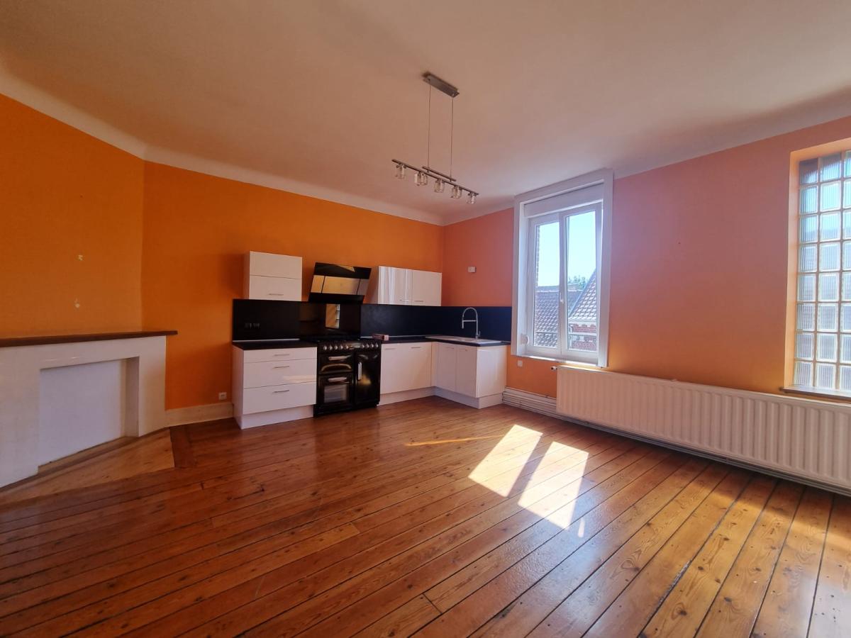 Maison 150 m² · à Avesnes-les-Aubert · 150 m² · 136 500 €
