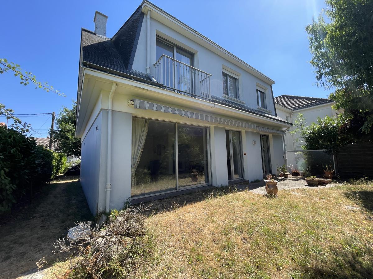 Maison 6 pièces 137 m² · à Rezé · 137 m² · 365 000 €