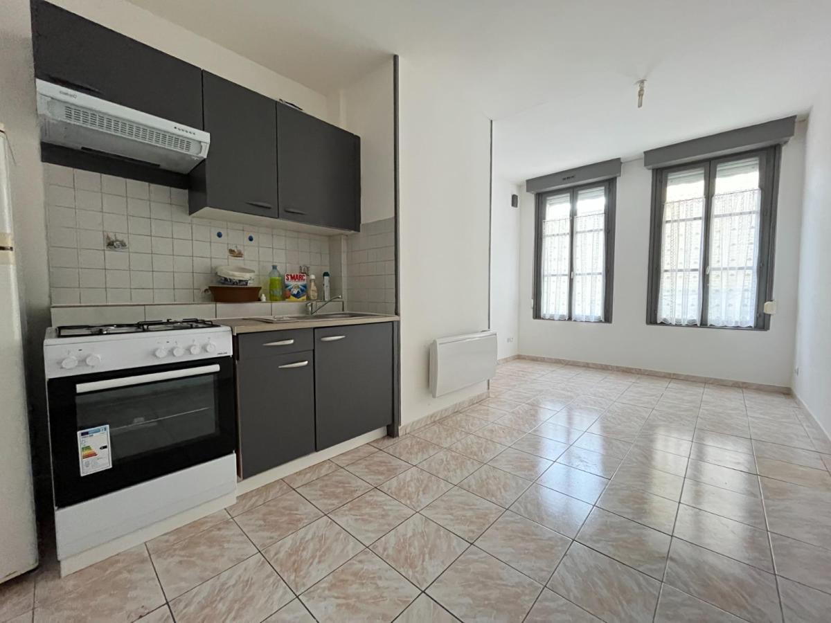 Appartement 2 pièces 31 m² · à Saint-Omer · 30,8 m² · 350 €/mois