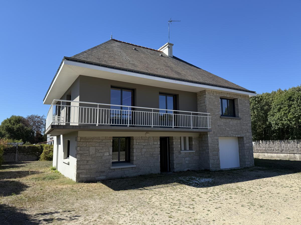 Maison 8 pièces 145 m² · à Crach · 145 m² · 294 000 €