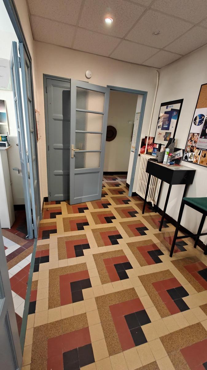 Appartement 2 pièces 68 m² · à Marseille 5e Arrondissement · 68 m² · 185 000 €
