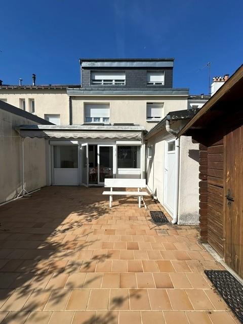 Maison 8 pièces 154 m² · à Angers · 154 m² · 227 416 €