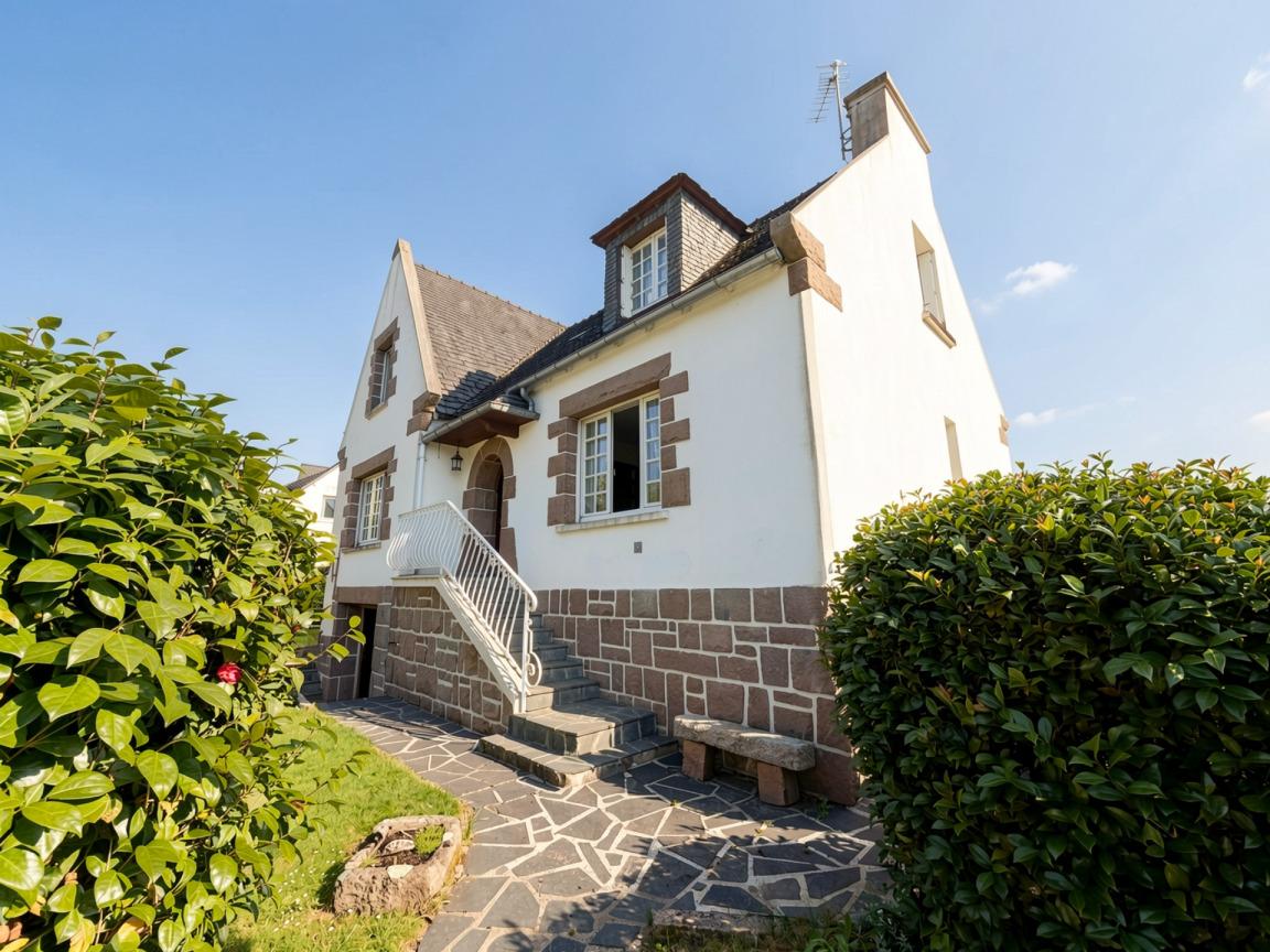 Maison 7 pièces 129 m² · à Saint-Martin-des-Champs · 129 m² · 231 880 €
