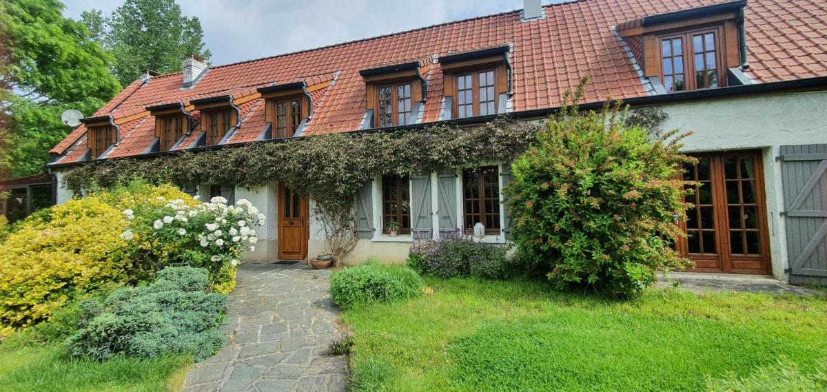 Maison 6 pièces 165 m² · à Sebourg · 165 m² · 289 000 €