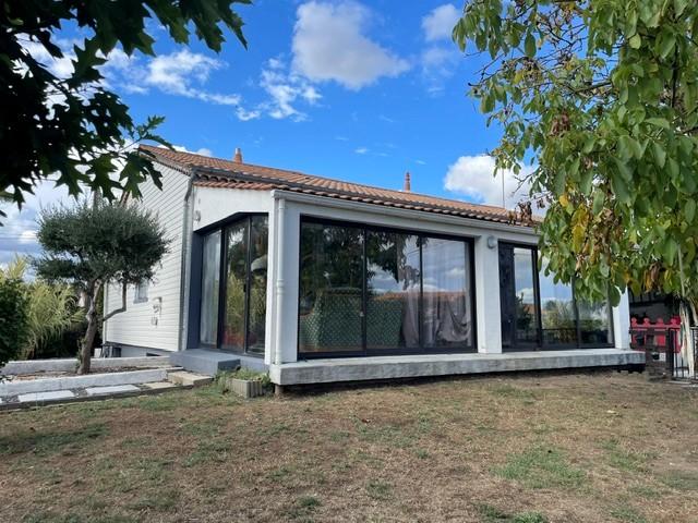 Maison 6 pièces 147 m² · à Vieillevigne · 147 m² · 279 855 €