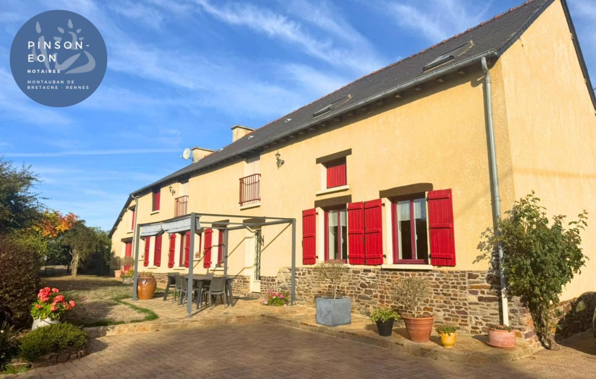 Maison 5 pièces 175 m² · à Montauban-de-Bretagne · 174,8 m² · 345 048 €