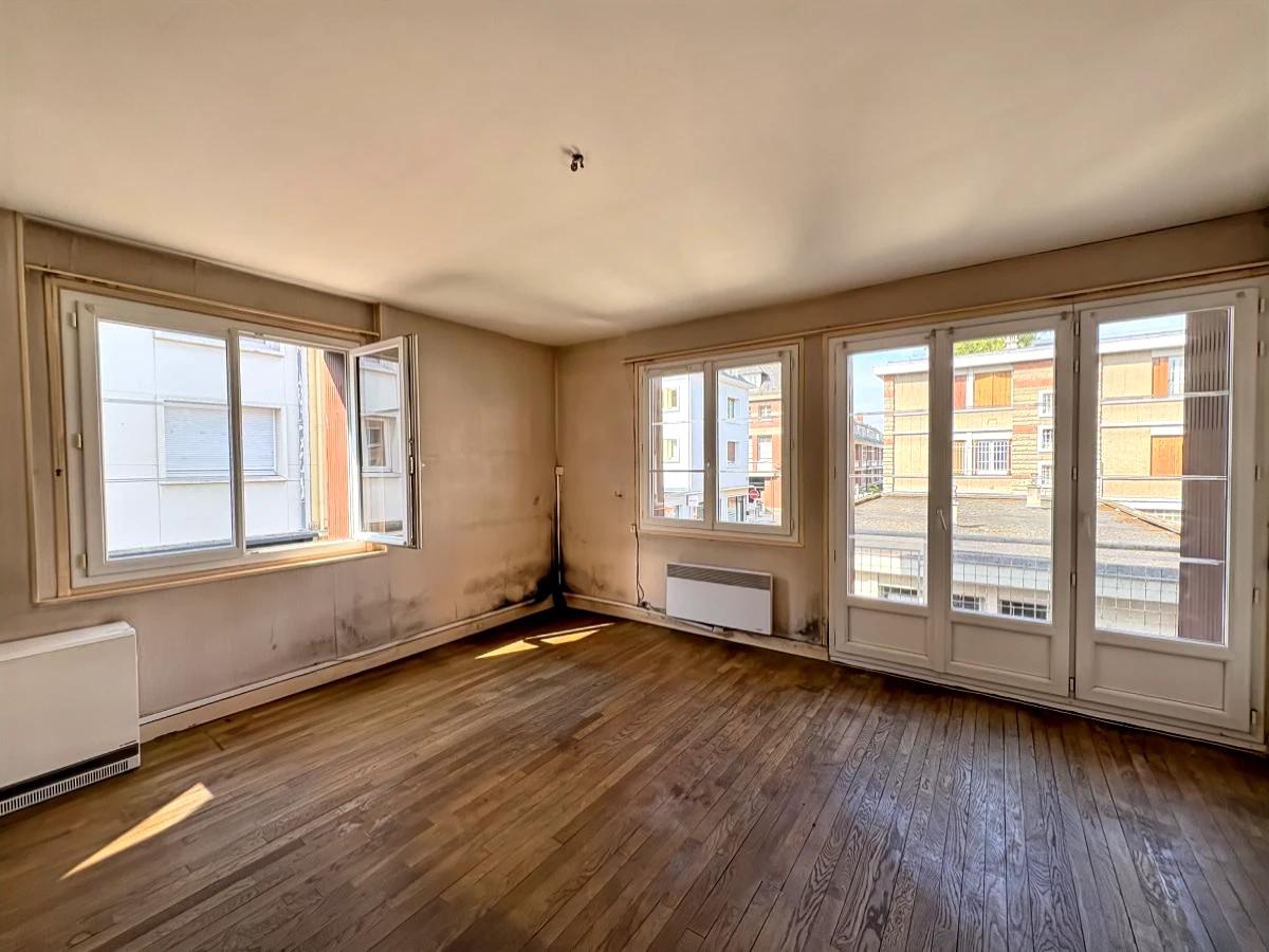 Appartement 2 pièces 43 m² · à Lisieux · 43 m² · 69 500 €