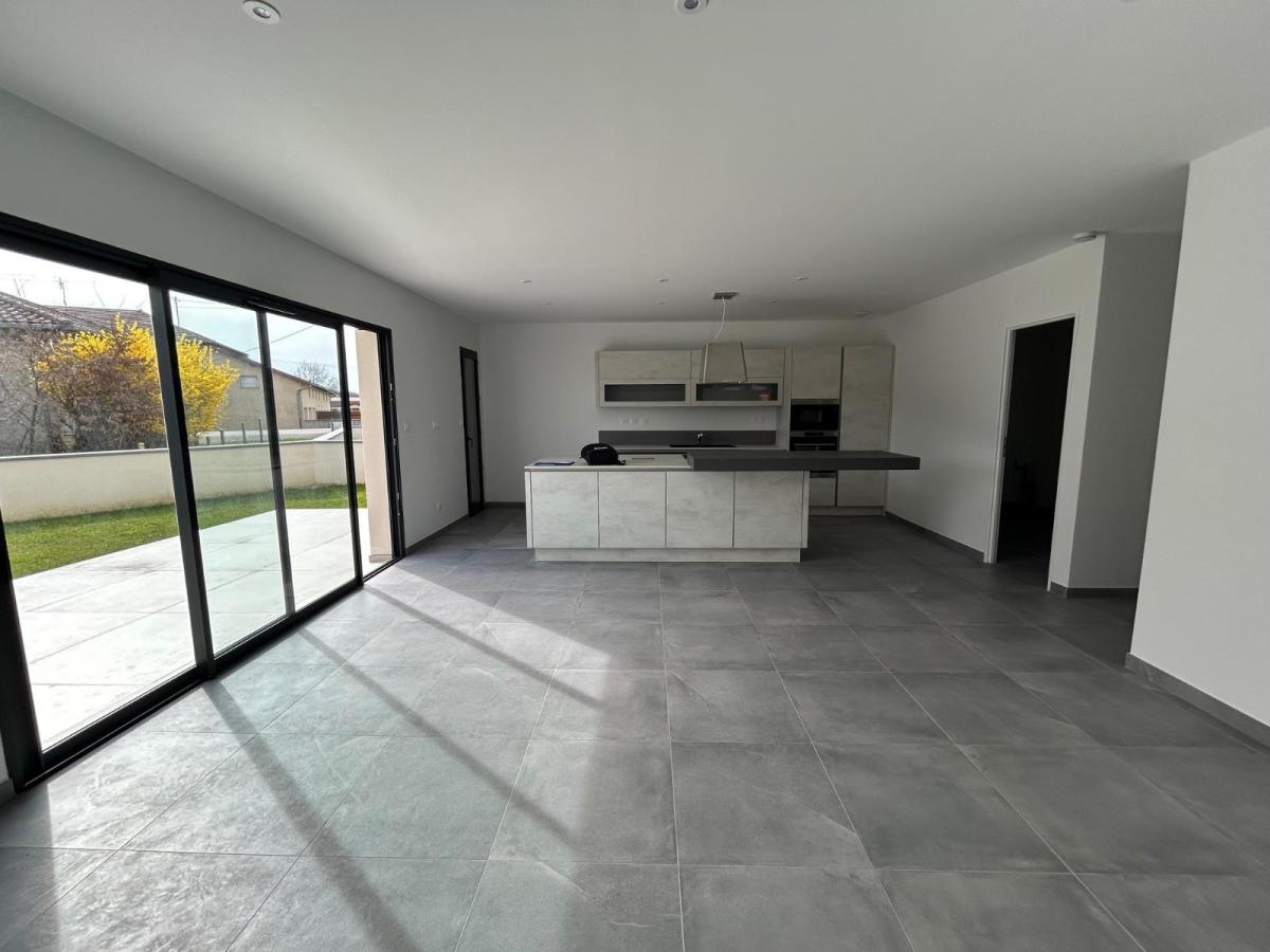 Maison 4 pièces 105 m² · à Attignat · 105 m² · 1 110 €/mois