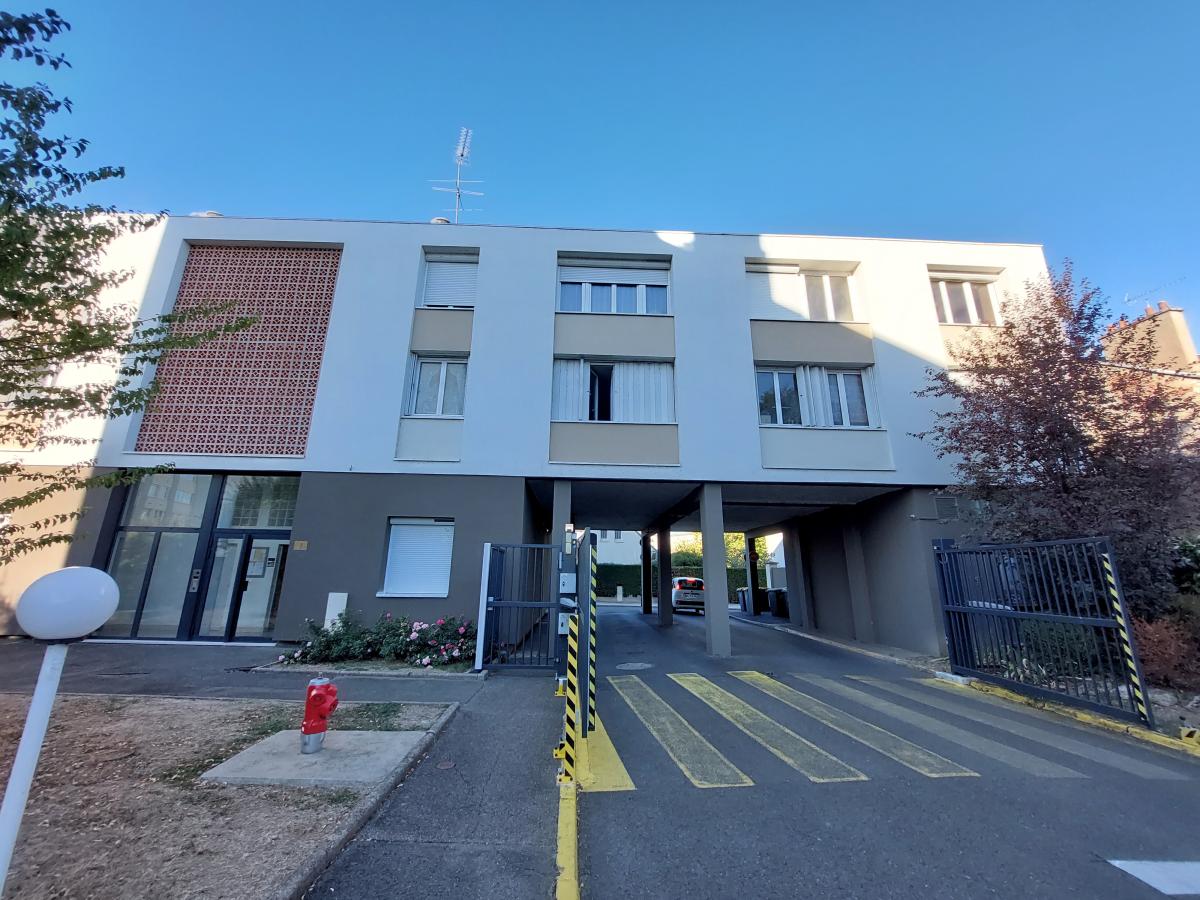 Appartement 4 pièces 88 m² · à Saint-Jean-le-Blanc · 87,9 m² · 124 800 €