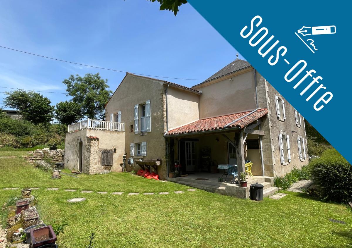 Maison 200 m² · à Bazoges-en-Pareds · 200 m² · 236 250 €
