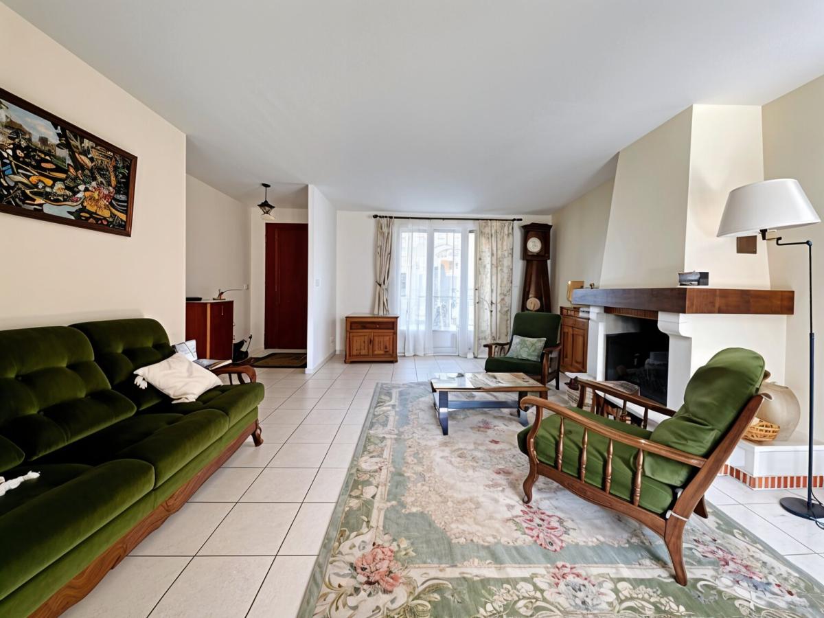 Maison 4 pièces 112 m² · à Bouchemaine · 112 m² · 341 900 €