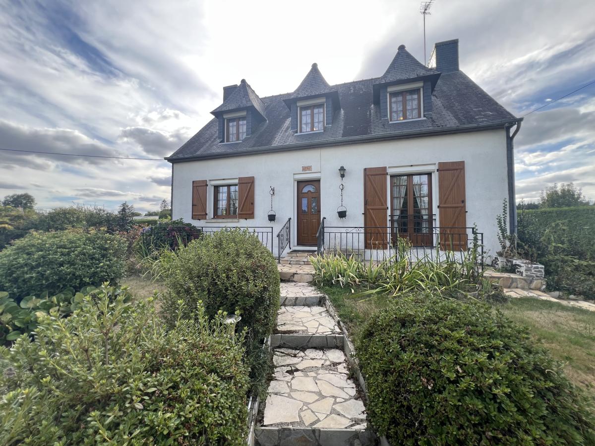 Maison 6 pièces 122 m² · à Ménéac · 122 m² · 197 980 €