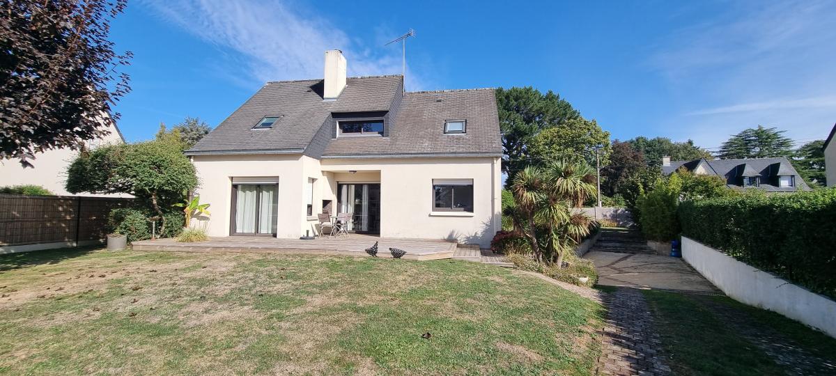 Maison 7 pièces 122 m² · à La Guerche-de-Bretagne · 121,6 m² · 244 600 €