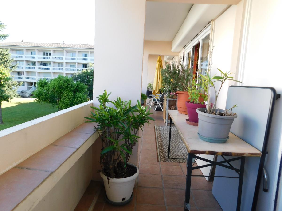 Appartement 74 m² · à Bourg-en-Bresse · 73,9 m² · 132 000 €