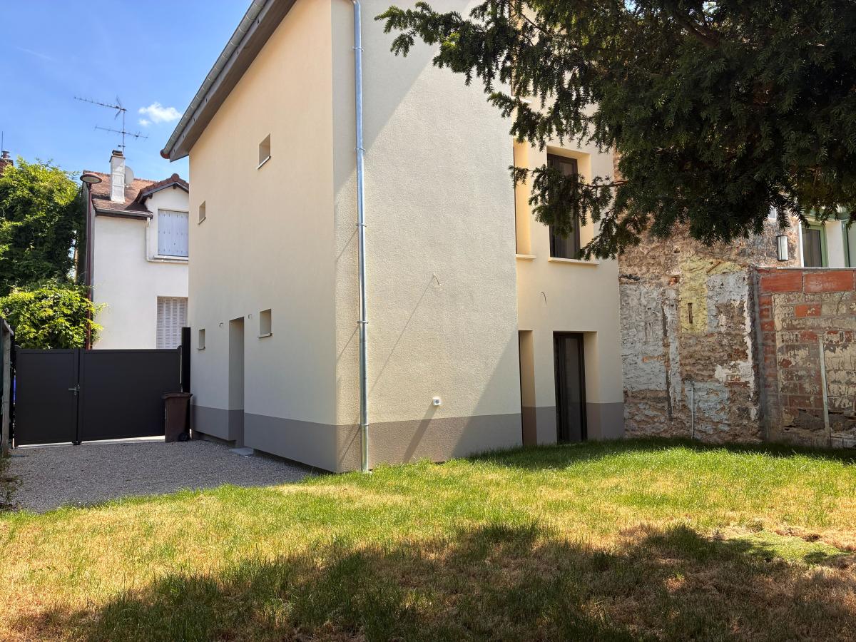 Maison 4 pièces 86 m² · à Versailles · 85,6 m² · 690 000 €
