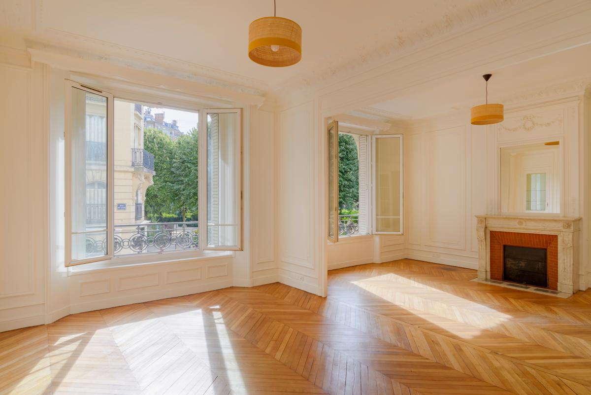 Appartement 4 pièces 99 m² · à Paris 15e Arrondissement · 98,6 m² · 1 310 000 €