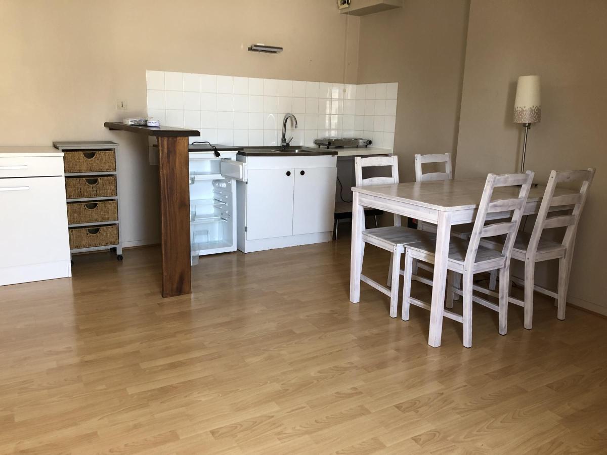 Appartement 1 pièce 25 m² · à Coutances · 25 m² · 310 €/mois