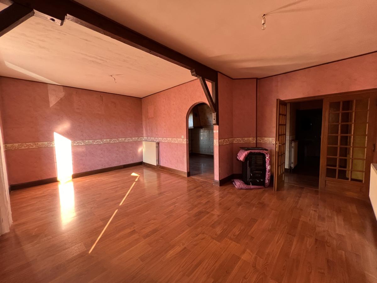 Immeuble 164 m² · à Raon-l'Étape · 163,6 m² · 85 000 €