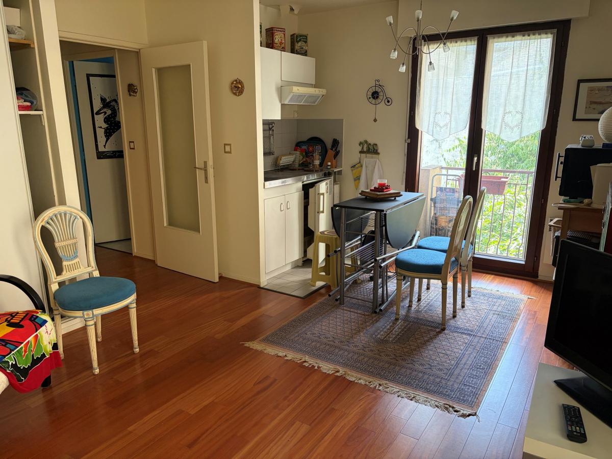 Appartement 1 pièce 28 m² · à Paris 19e Arrondissement · 27,7 m² · 250 000 €