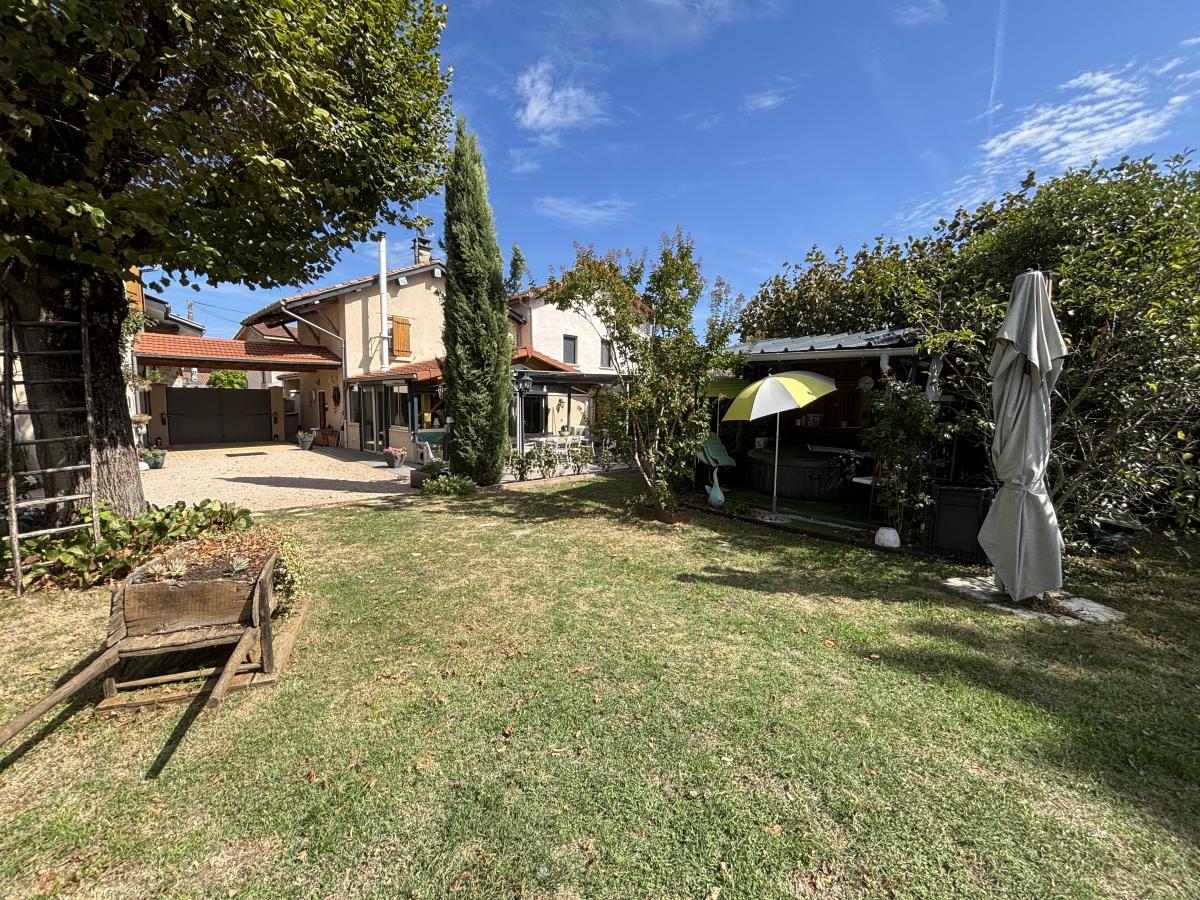 Maison 5 pièces 180 m² · à Chazey-sur-Ain · 180 m² · 415 000 €