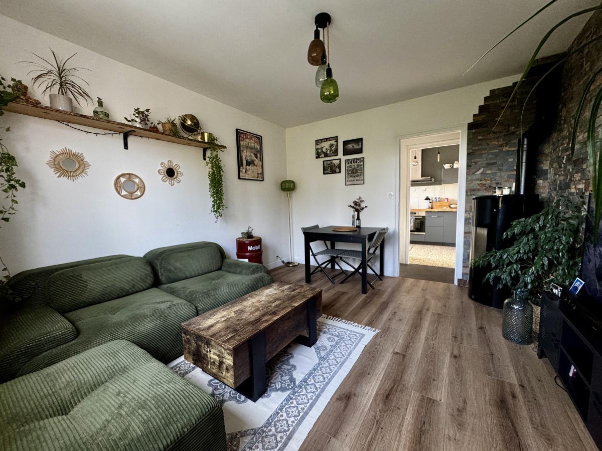 Maison 80 m² · à Bricquebec-en-Cotentin · 79,7 m² · 900 €/mois