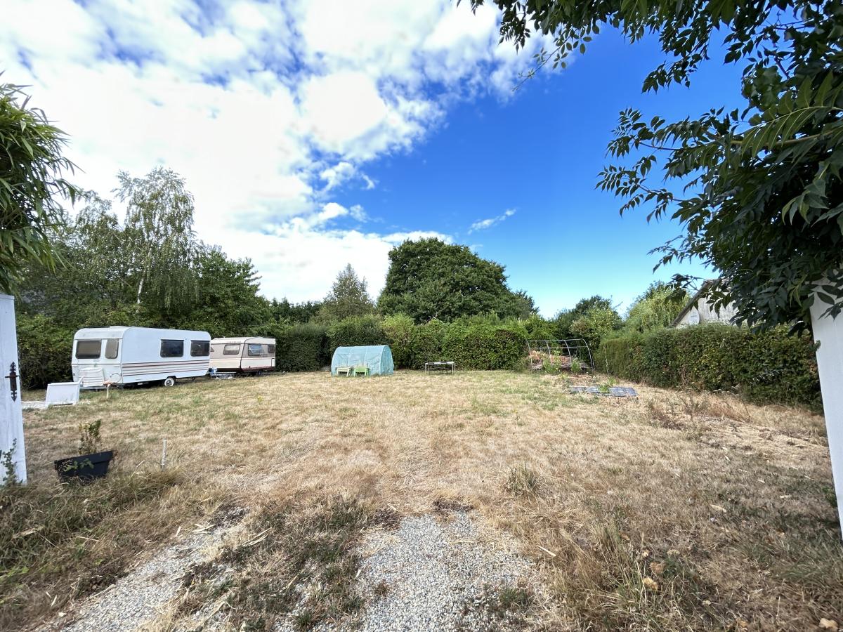 Terrain 675 m² · à Réminiac · 675 m² · 14 000 €