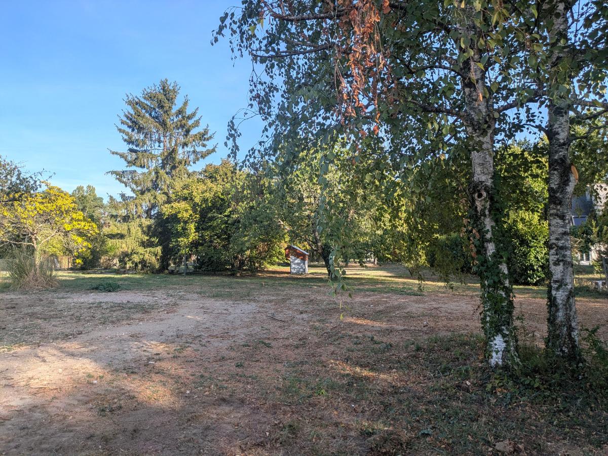 Terrain 1500 m² · à Veigné · 224 700 €