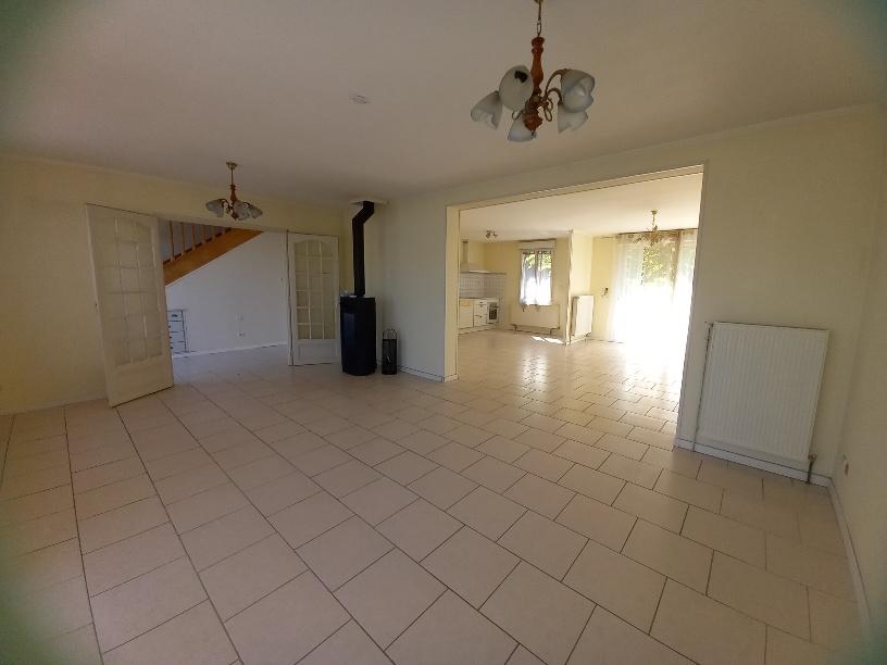 Maison 3 pièces 110 m² · à Crézancy · 110 m² · 200 000 €