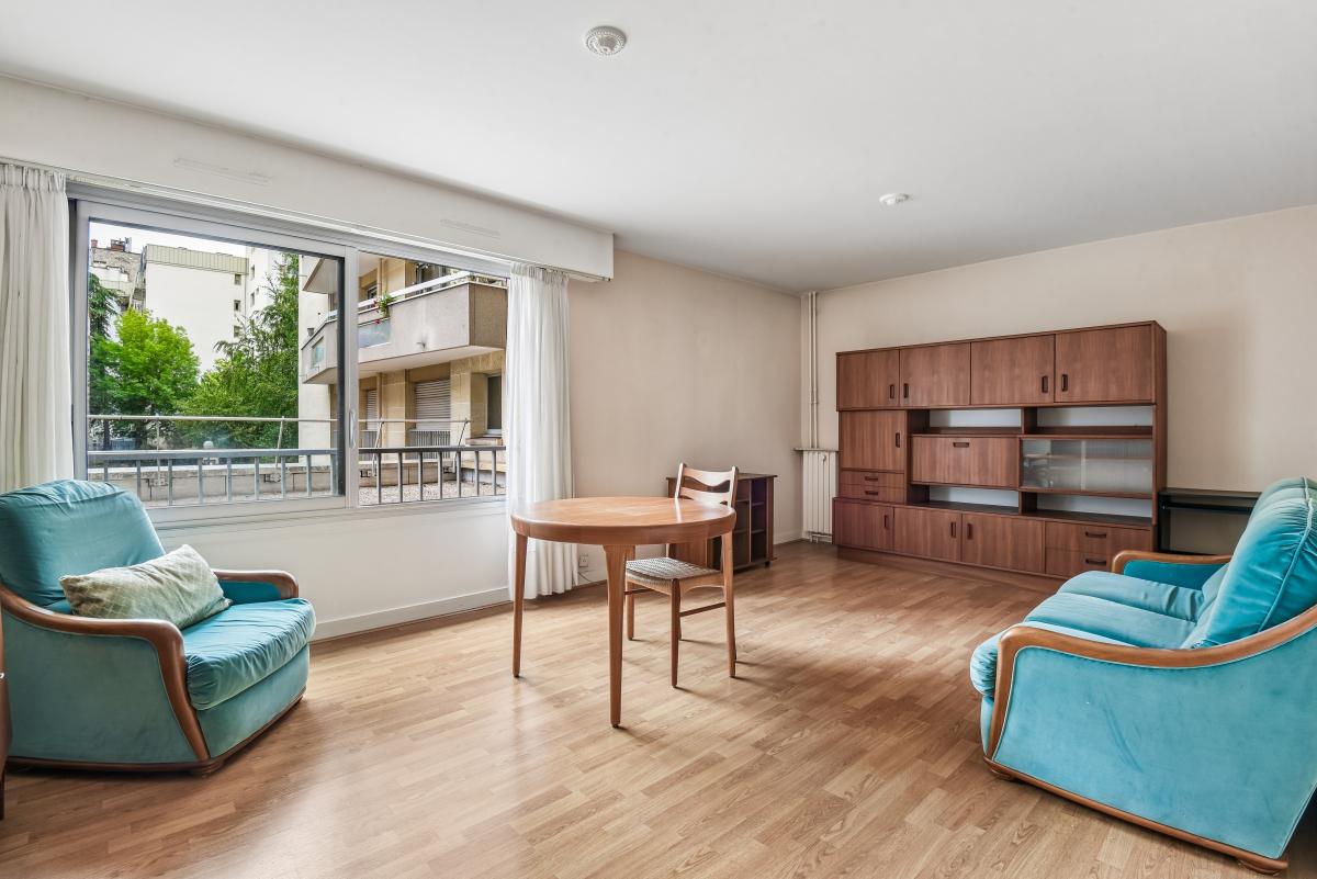 Appartement 2 pièces 49 m² · à Paris 18e Arrondissement · 49,2 m² · 388 500 €