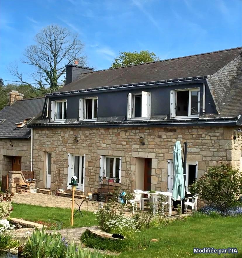 Maison 5 pièces 120 m² · à Lanvénégen · 120 m² · 208 472 €
