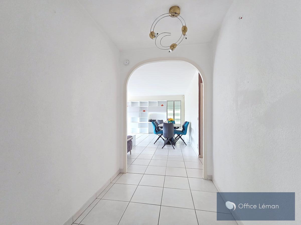 Appartement 4 pièces 135 m² · à Ferney-Voltaire · 135 m² · 750 000 €