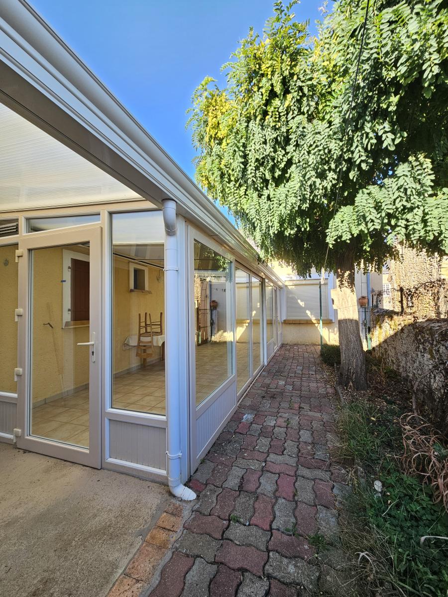 Maison 4 pièces 74 m² · à Huillé-Lézigné · 74 m² · 90 000 €