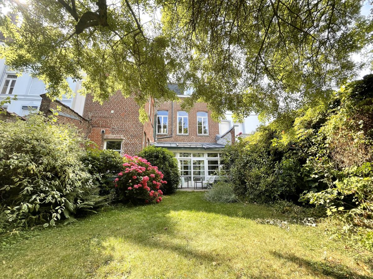 Maison 9 pièces 293 m² · à Lille · 292,7 m² · 1 450 000 €