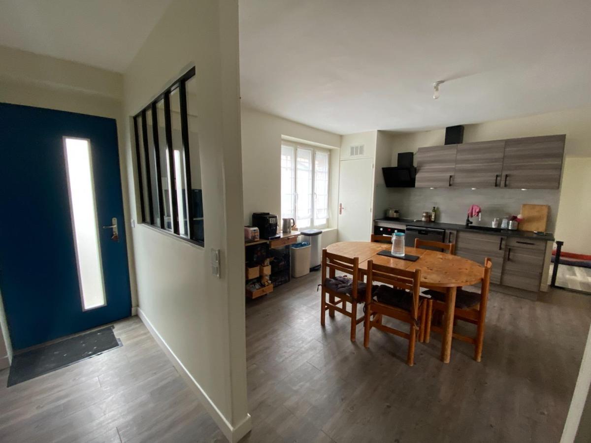 Maison 6 pièces 131 m² · à Sainte-Gauburge-Sainte-Colombe · 130,6 m² · 155 400 €