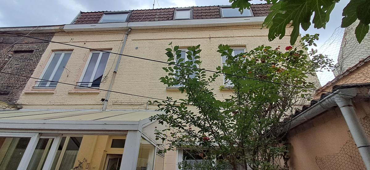 Immeuble 2 pièces 215 m² · à Tourcoing · 215 m² · 230 000 €