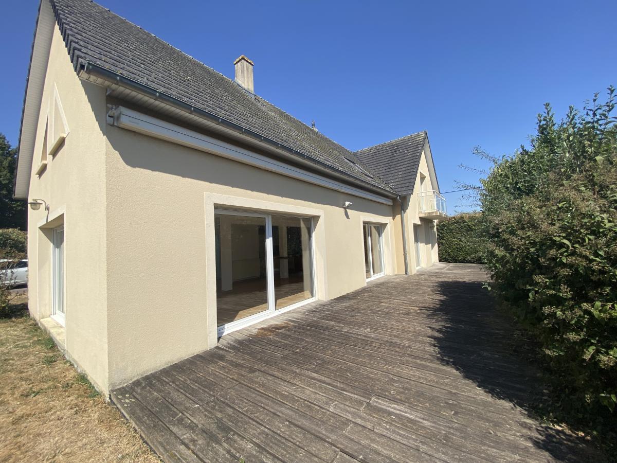 Maison 6 pièces 168 m² · à Croisilles · 168 m² · 391 875 €