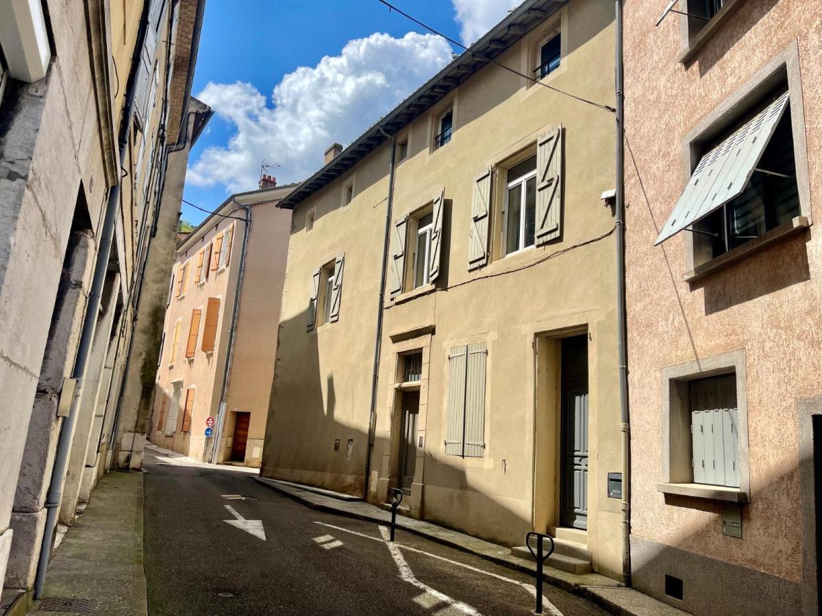 Maison 6 pièces 203 m² · à Tournon-sur-Rhône · 203 m² · 248 000 €