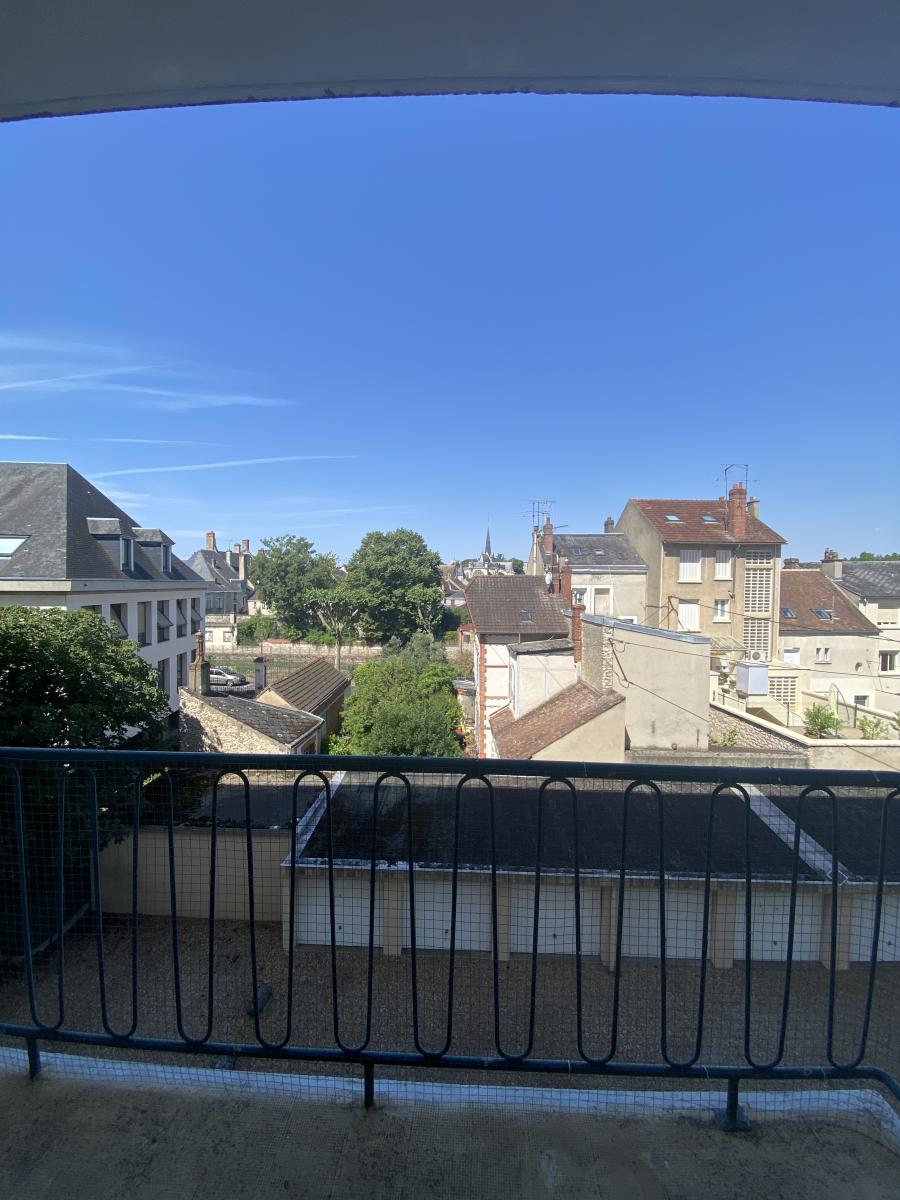 Appartement 4 pièces 77 m² · à Montargis · 76,9 m² · 115 000 €