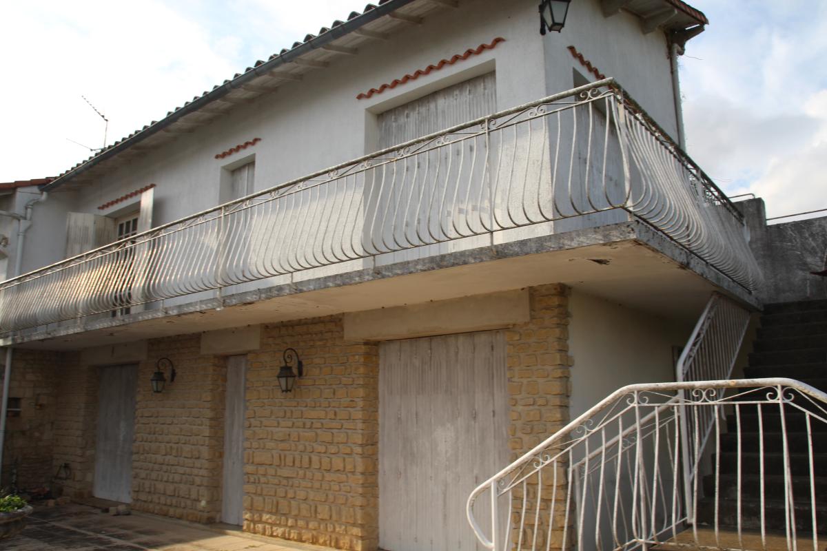 Maison 5 pièces 100 m² · à Saint-Gelais · 100 m² · 142 040 €