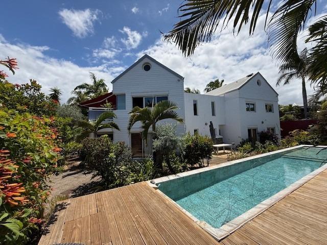 Maison 5 pièces 252 m² · à Saint-Pierre · 251,8 m² · 724 500 €
