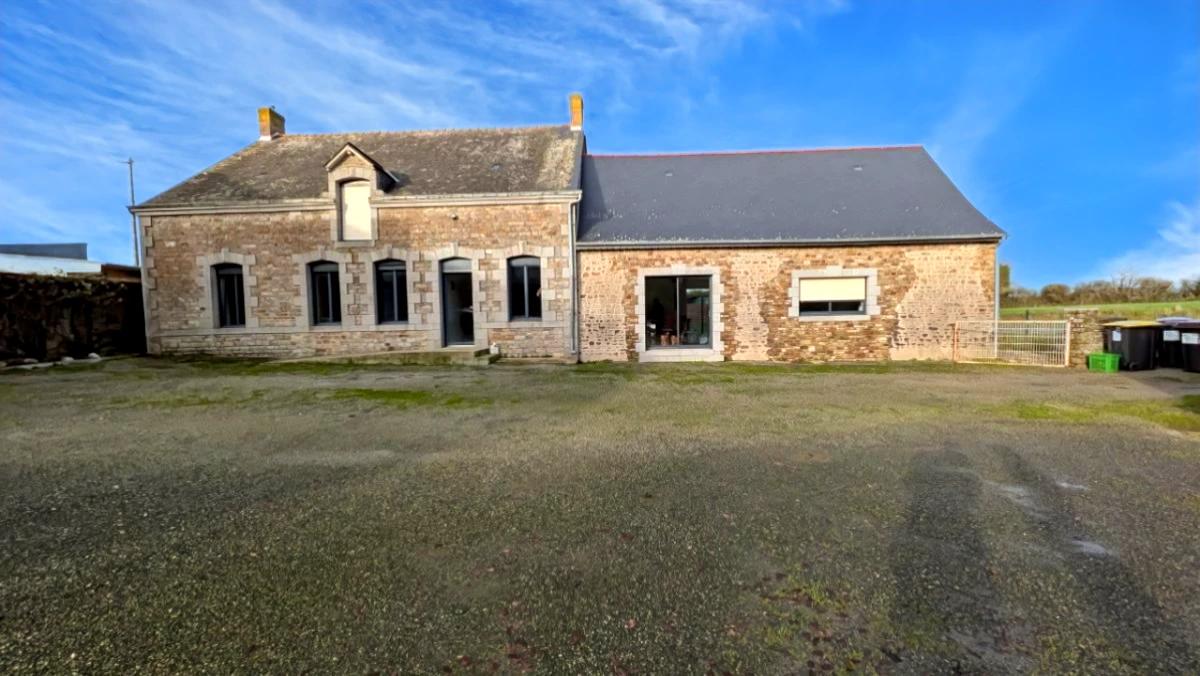 Maison 6 pièces 158 m² · à Martigné-Ferchaud · 158 m² · 312 000 €
