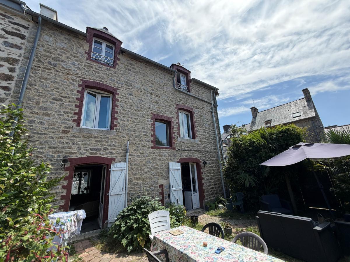 Maison 8 pièces 149 m² · à Pleurtuit · 149,2 m² · 418 000 €