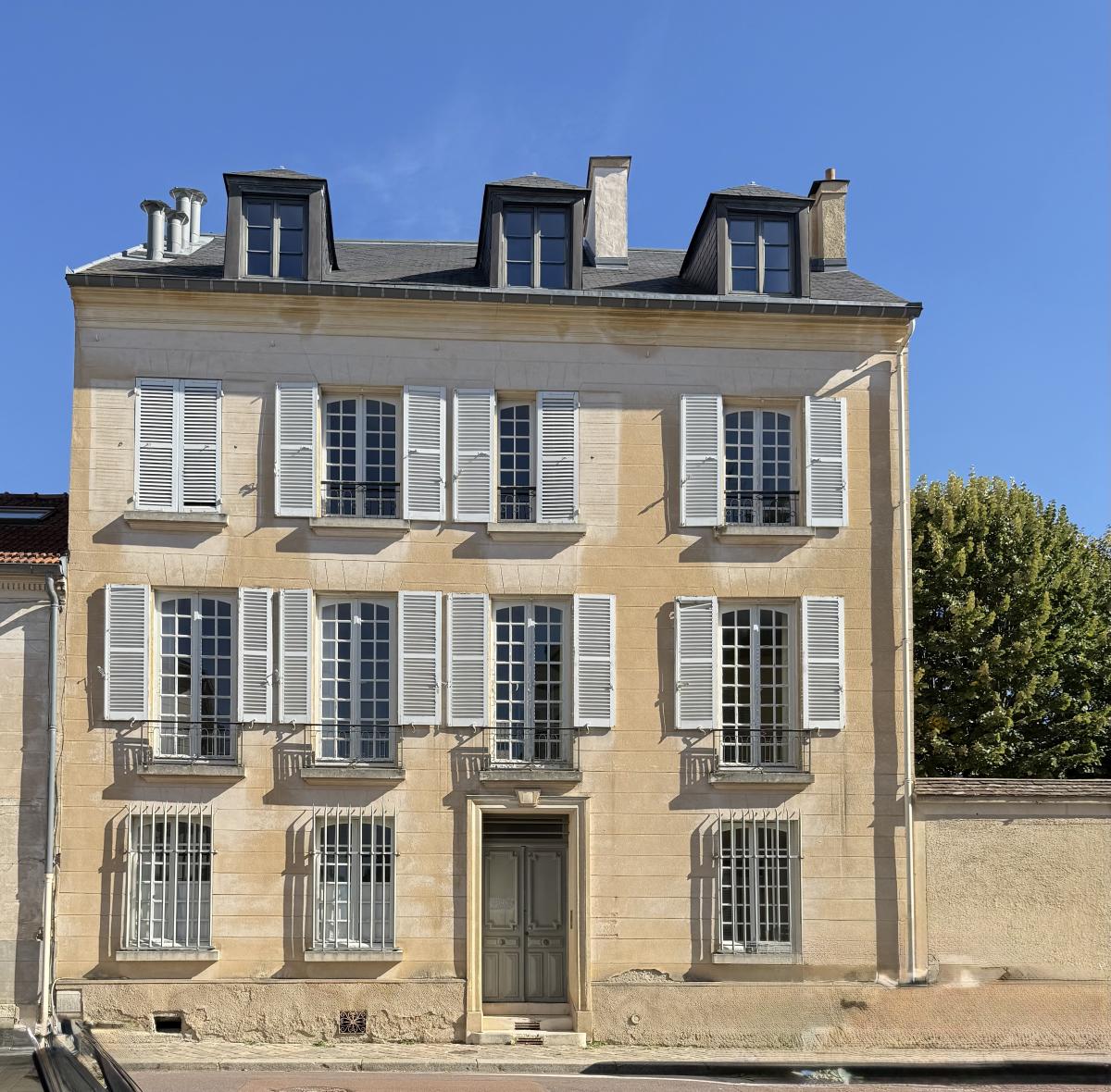 Maison 13 pièces 450 m² · à Versailles · 450 m² · 3 505 000 €